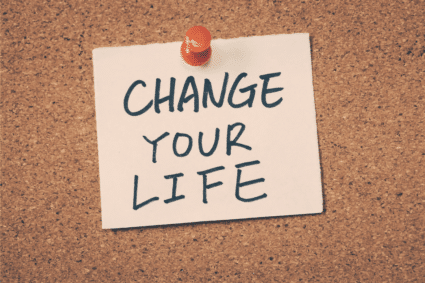 Pinnwand mit der Notiz: Chanche Your Life - Dinge dein Leben zu verbessern
